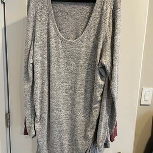 2 maternity sweaters from stitch fix